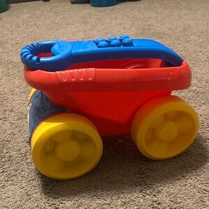 Block scooping wagon with blocks!